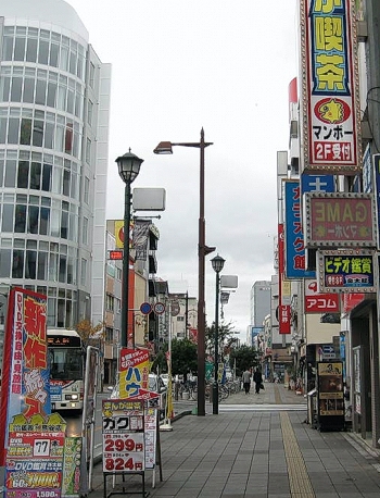 熊谷の本サロ