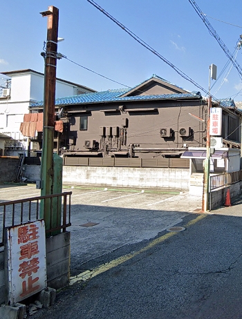 信太山新地 駐車場
